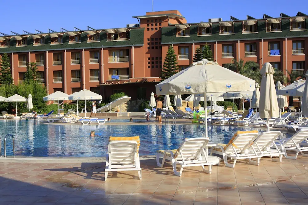 HOTEL: AQI Pegasos Club