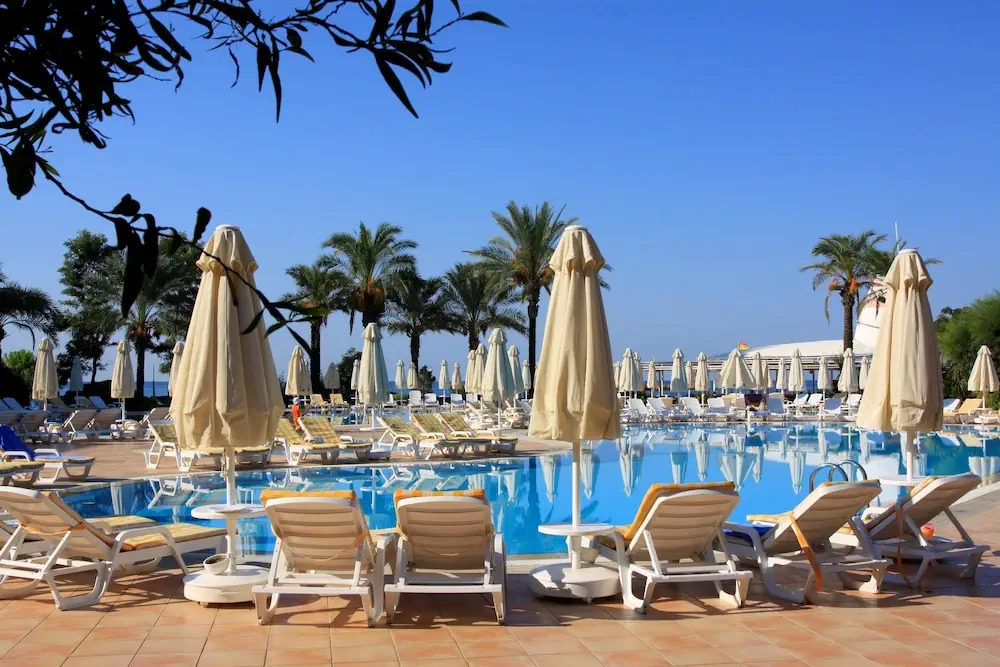 HOTEL: AQI Pegasos Club