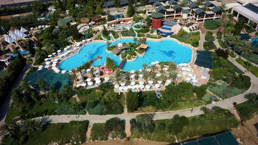 HOTEL: AQI Pegasos Club