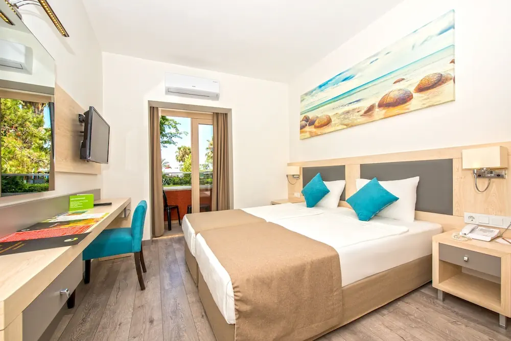 HOTEL: AQI Pegasos Club