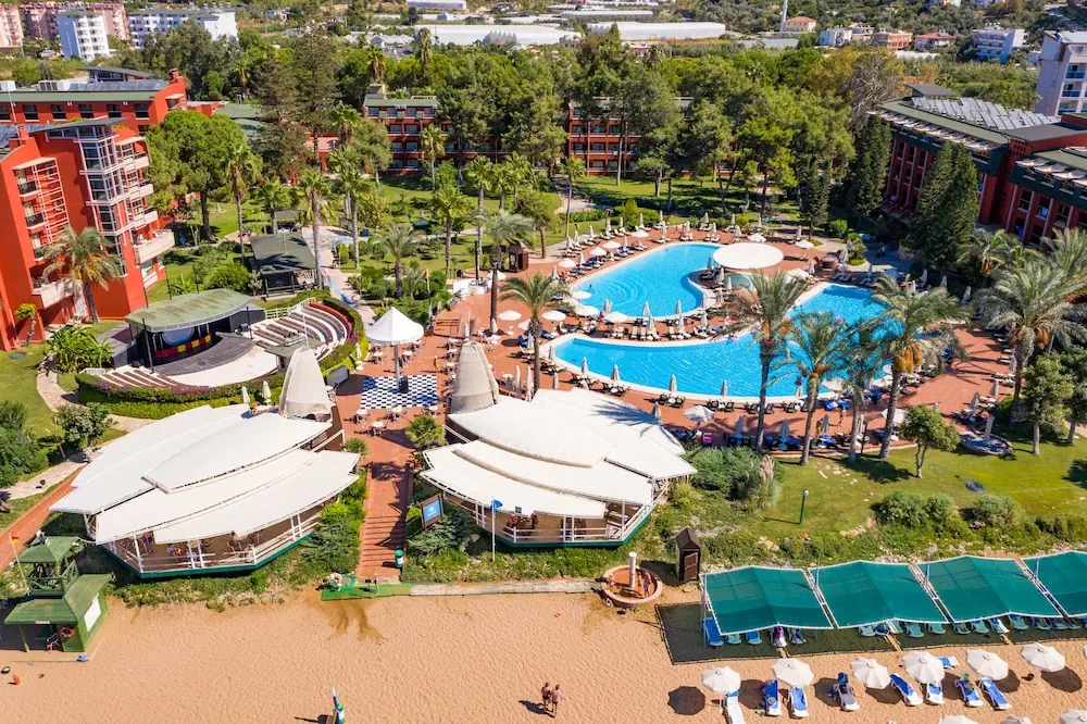 HOTEL: AQI Pegasos Club