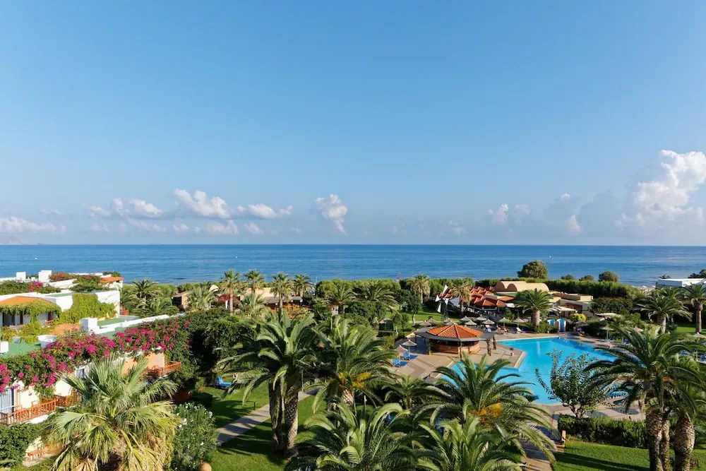 HOTEL: Anissa Beach and Village