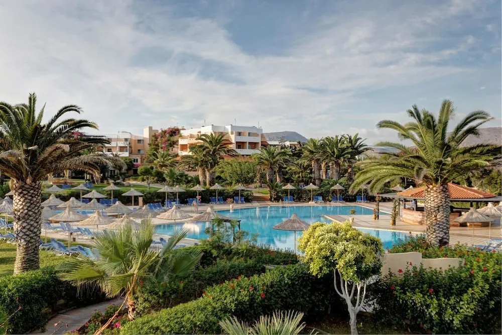 HOTEL: Anissa Beach and Village