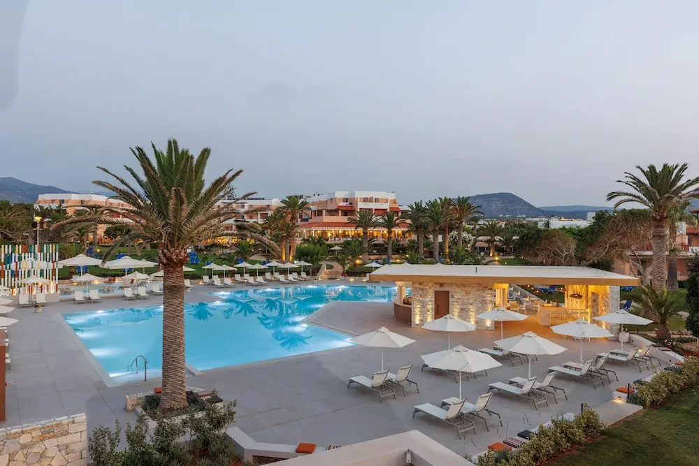 HOTEL: Anissa Beach and Village