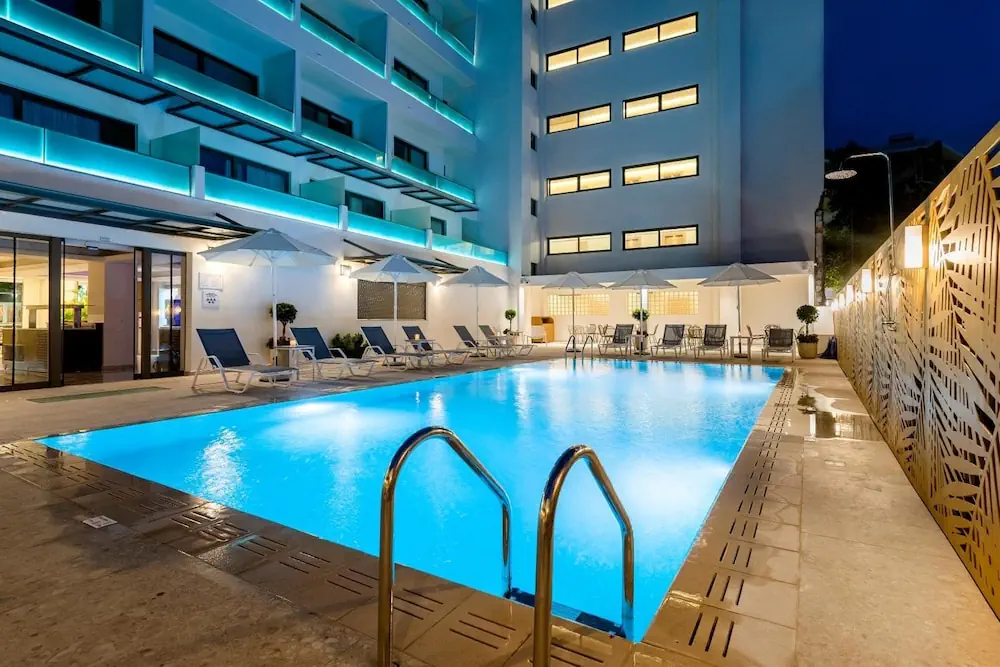 HOTEL: Hotel Acandia