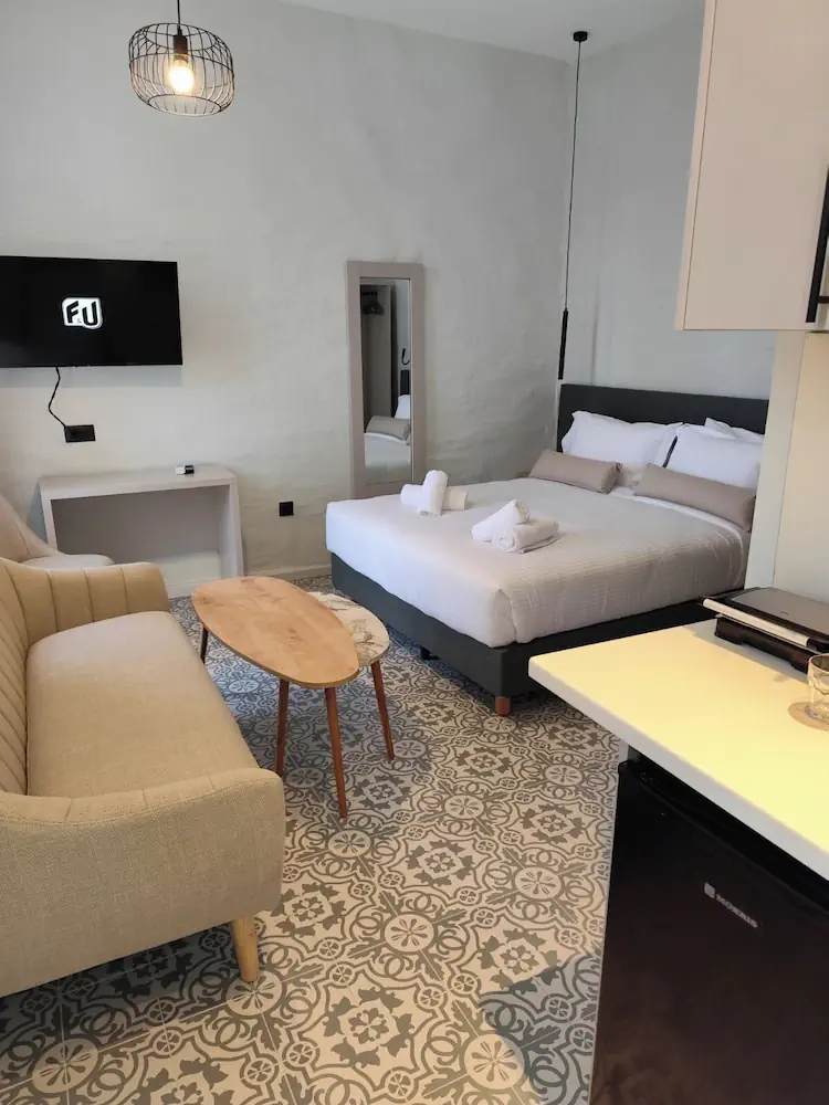 HOTEL: Hotel Acandia