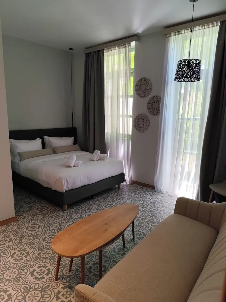 HOTEL: Hotel Acandia