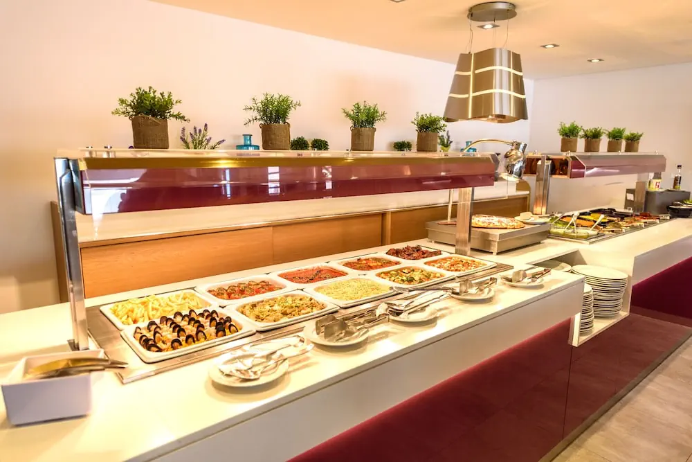 HOTEL: Bahía Suites Camp De Mar