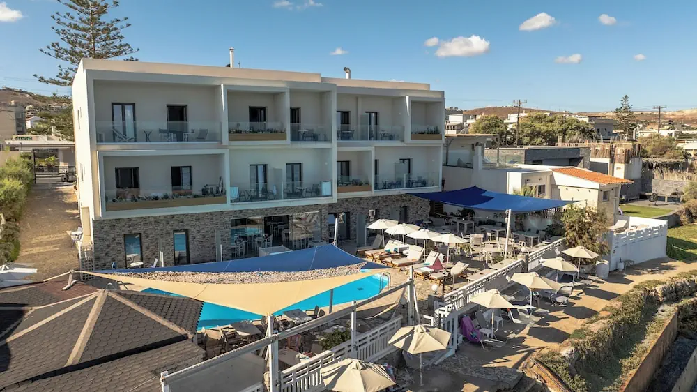 HOTEL: Sunset Beach Hotel