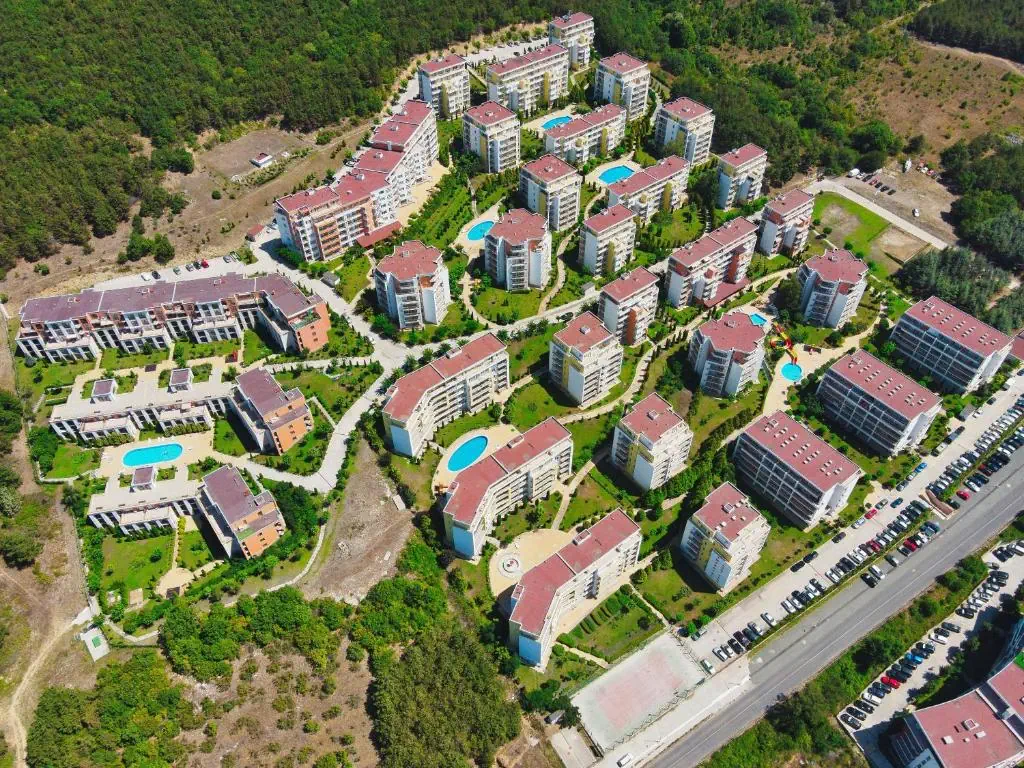 HOTEL: Crown Fort Club
