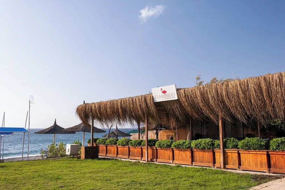 HOTEL: Amara Comfort Resort