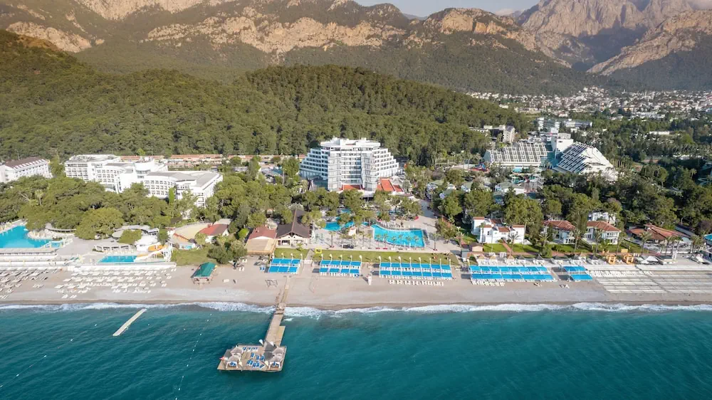 HOTEL: Amara Comfort Resort