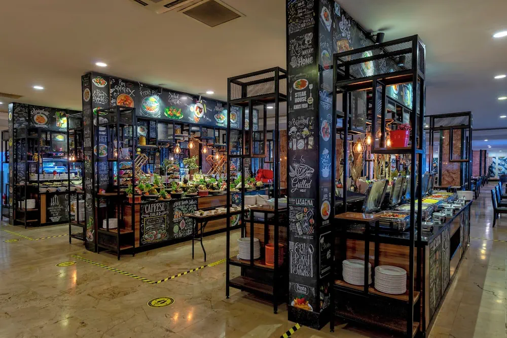 HOTEL: Amara Comfort Resort