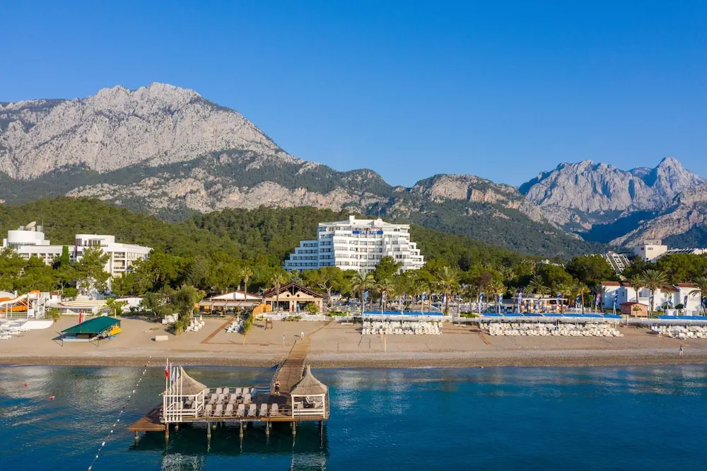 HOTEL: Amara Comfort Resort