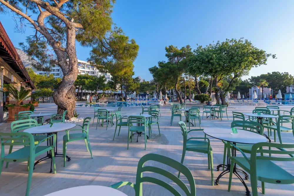 HOTEL: Amara Comfort Resort