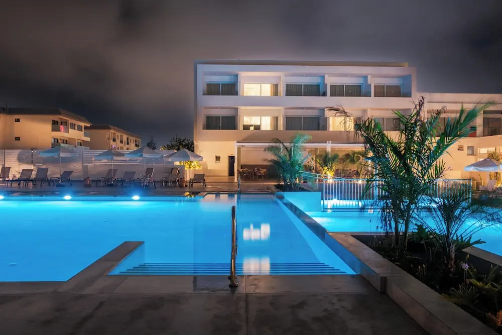 HOTEL: Abacus Suites