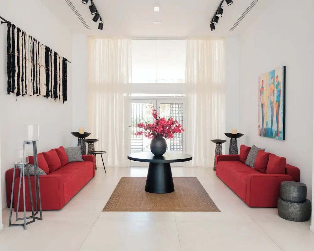 HOTEL: Abacus Suites