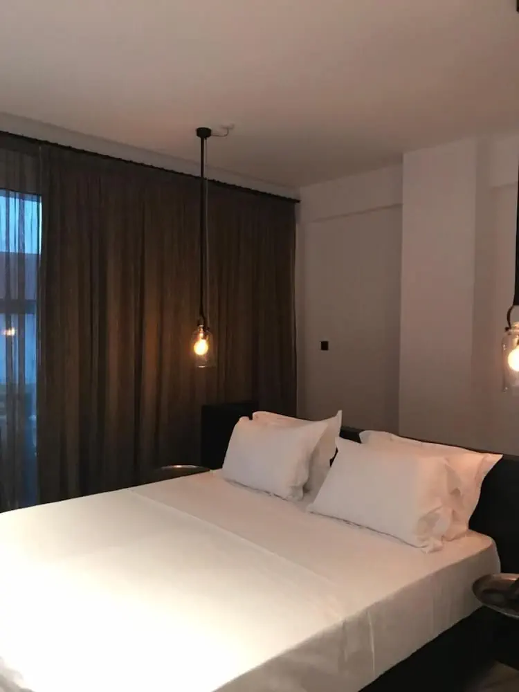 HOTEL: Abacus Suites