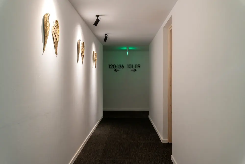 HOTEL: Abacus Suites