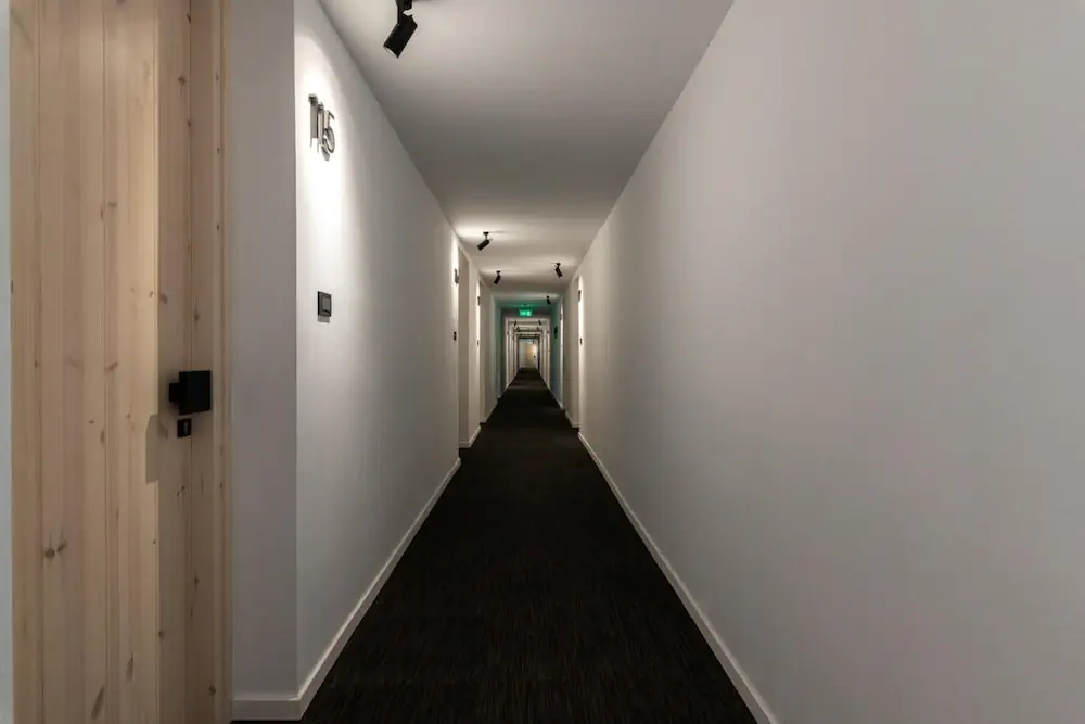 HOTEL: Abacus Suites
