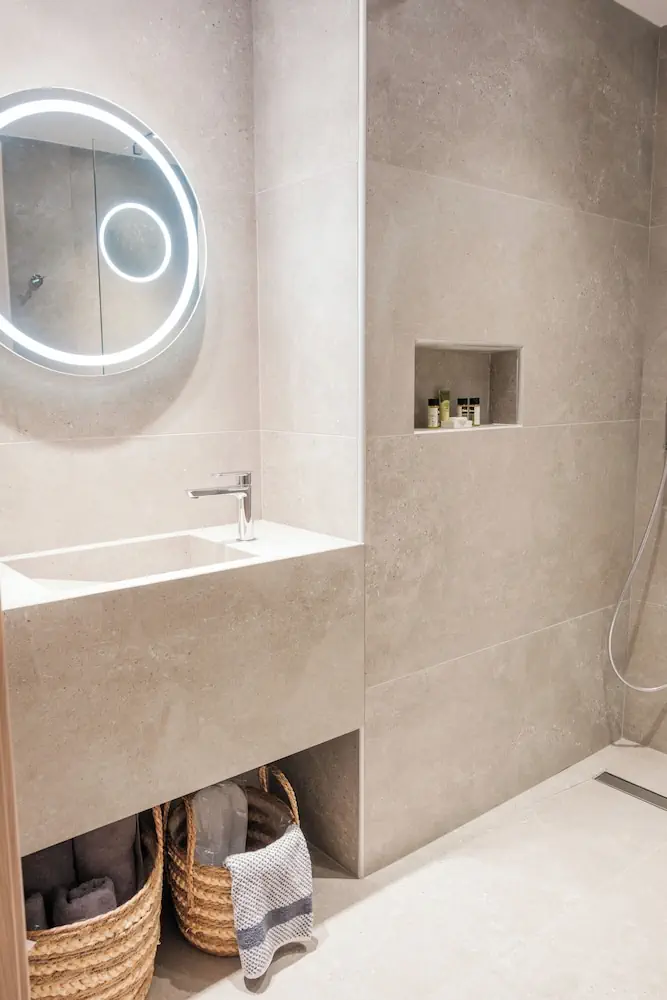 HOTEL: Abacus Suites