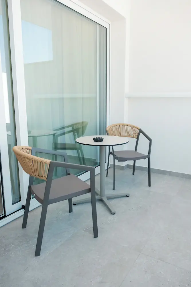HOTEL: Abacus Suites
