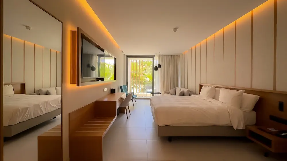 HOTEL: Radisson Beach Resort Larnaca