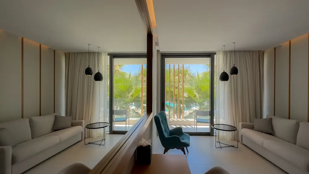 HOTEL: Radisson Beach Resort Larnaca