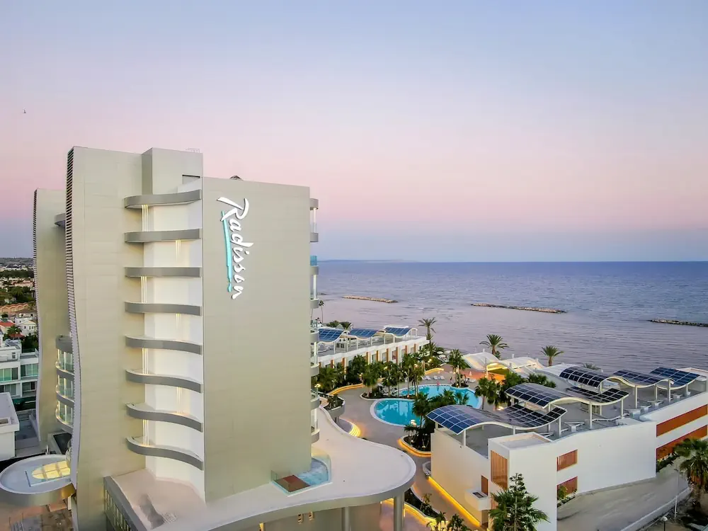 HOTEL: Radisson Beach Resort Larnaca