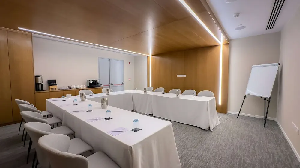 HOTEL: Radisson Beach Resort Larnaca