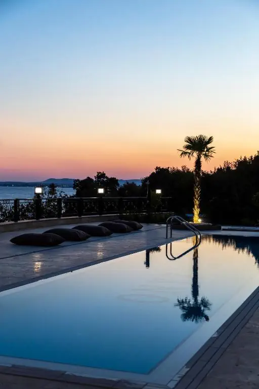 HOTEL: Onyx Beach Residence - Free Beach Access and Parking