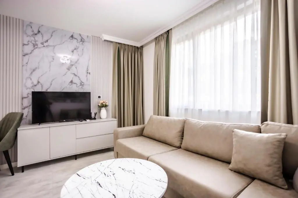 HOTEL: Onyx Beach Residence - Free Beach Access and Parking
