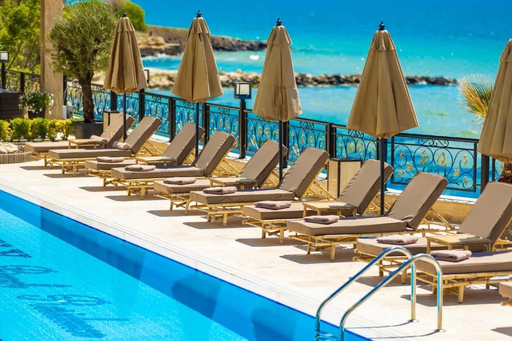 HOTEL: Onyx Beach Residence - Free Beach Access and Parking