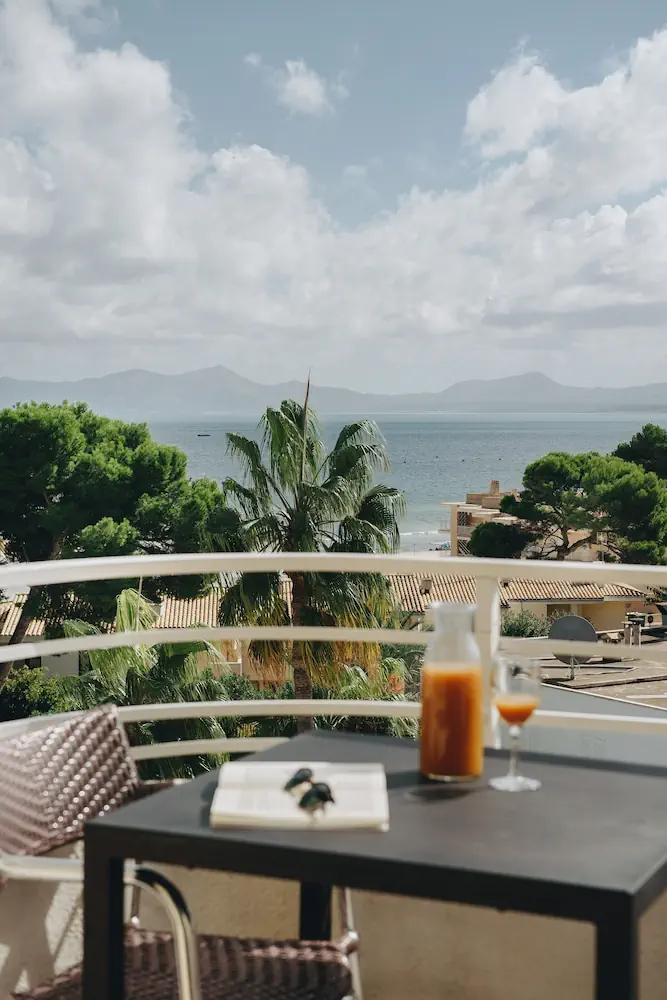 HOTEL: Hotel Ivory Playa Sports and Spa