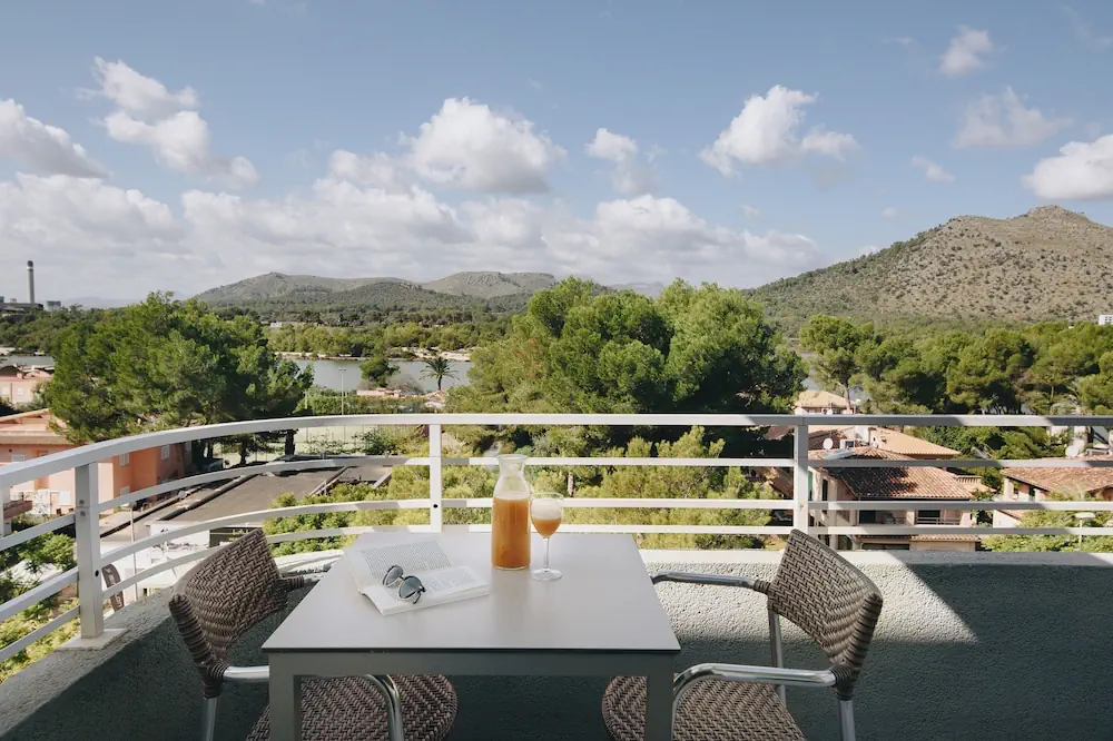 HOTEL: Hotel Ivory Playa Sports and Spa