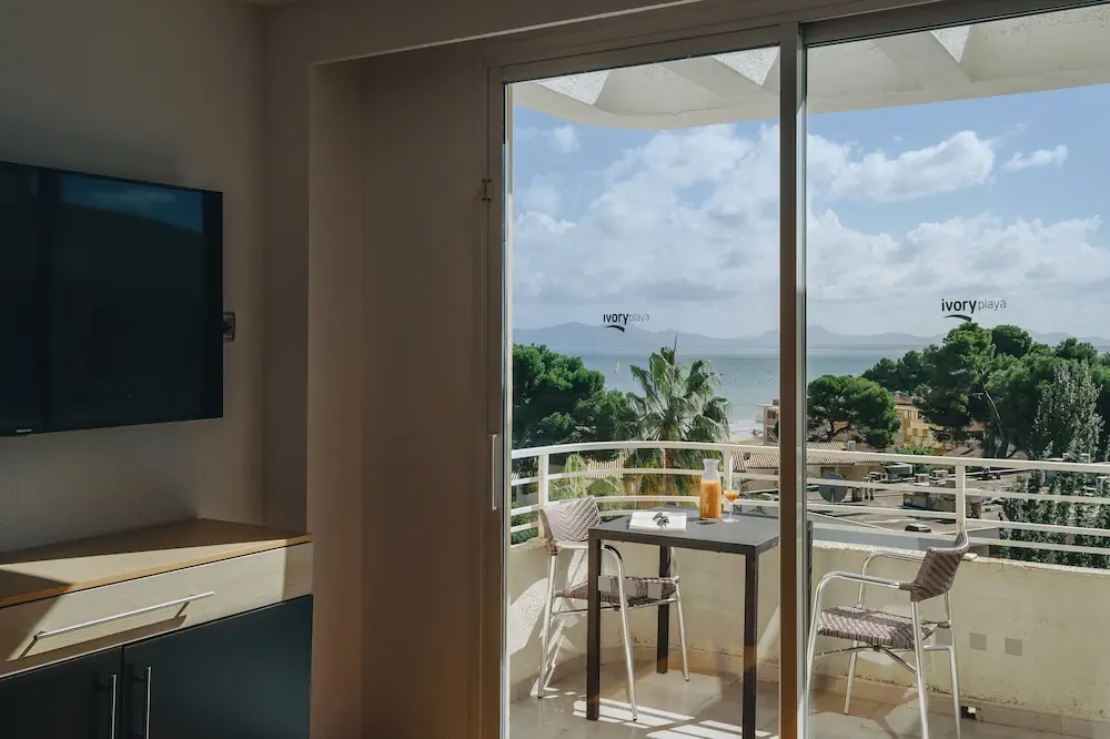 HOTEL: Hotel Ivory Playa Sports and Spa