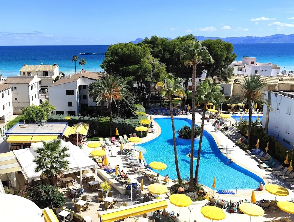 HOTEL: Hotel Ivory Playa Sports and Spa