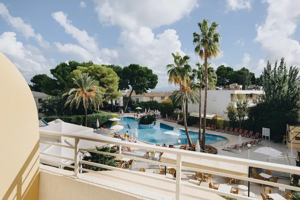 HOTEL: Hotel Ivory Playa Sports and Spa