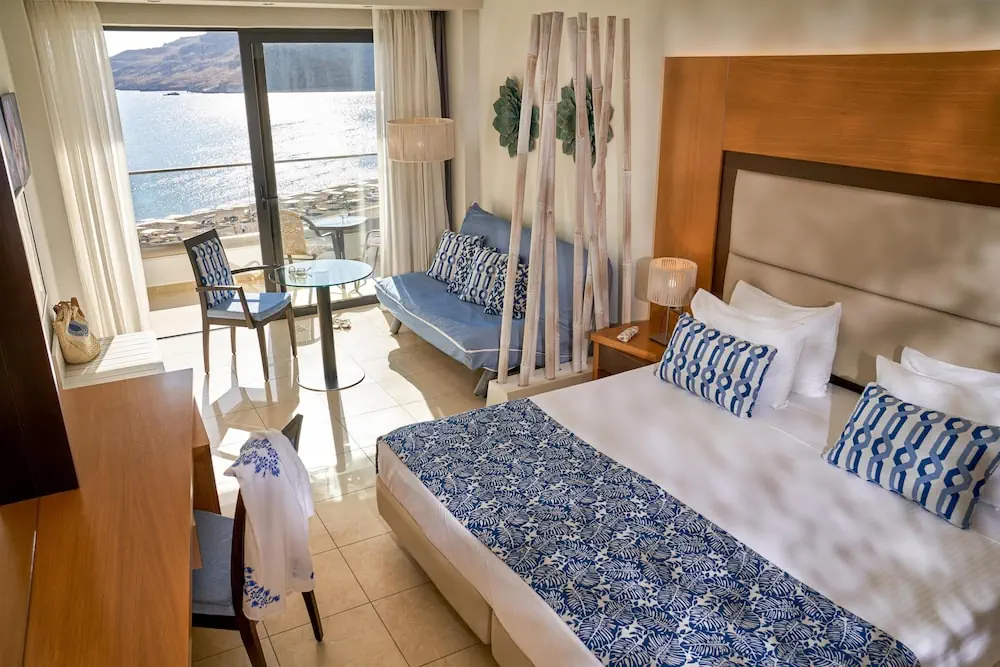 HOTEL: Lindos Bay Suites