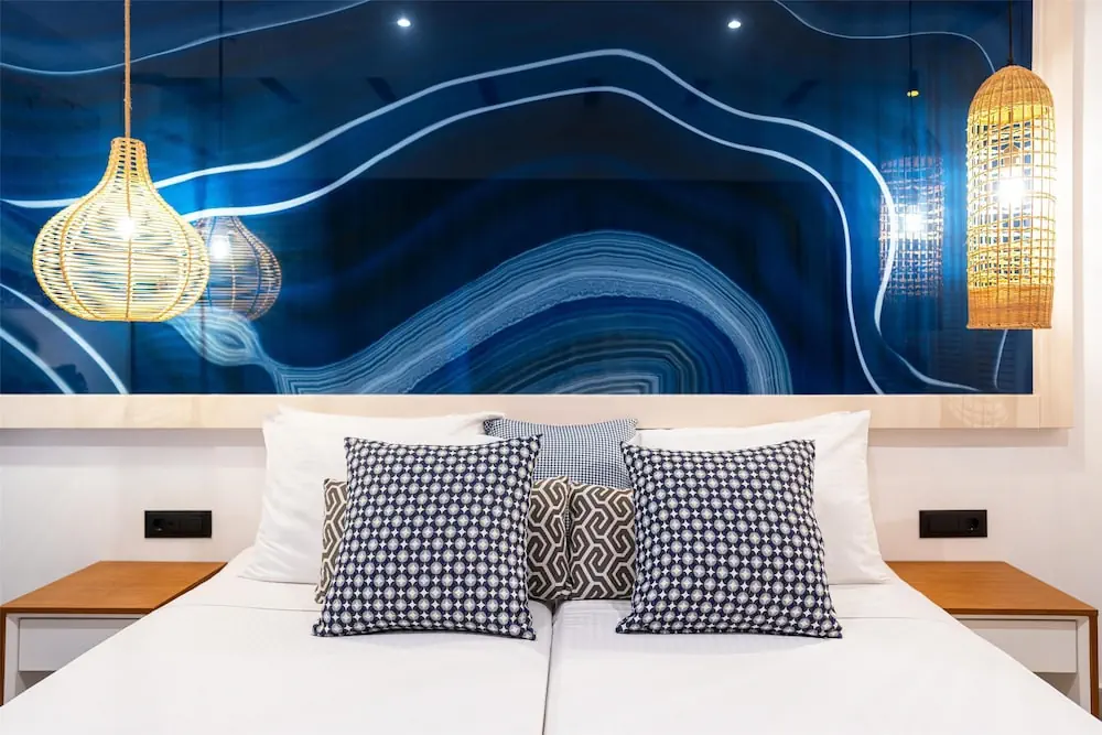 HOTEL: Lindos Bay Suites