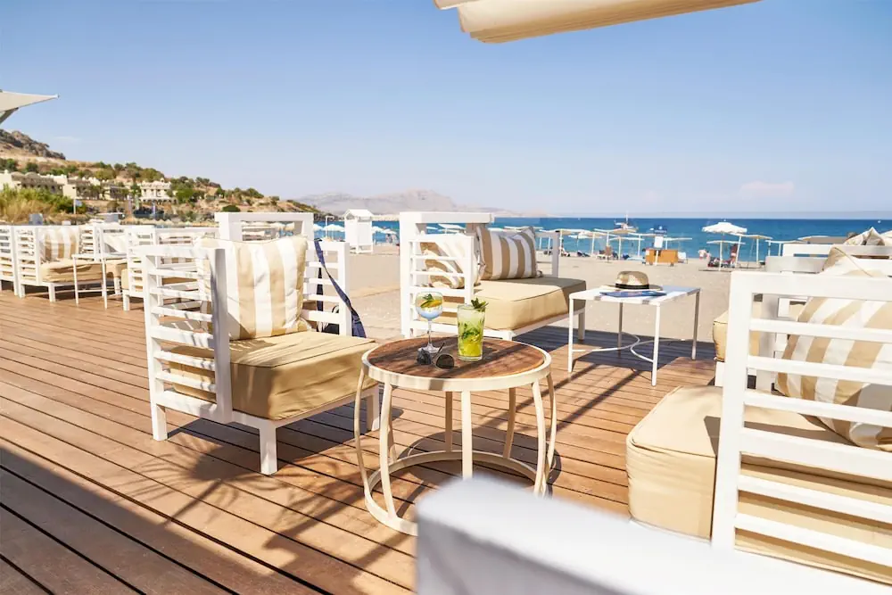 HOTEL: Lindos Bay Suites