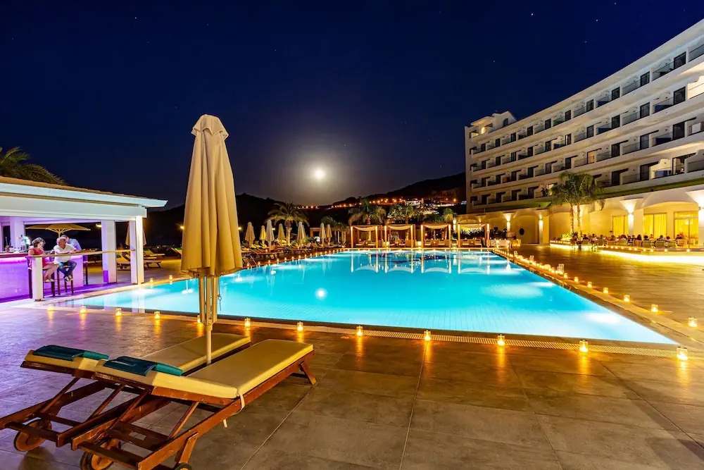 HOTEL: Lindos Bay Suites