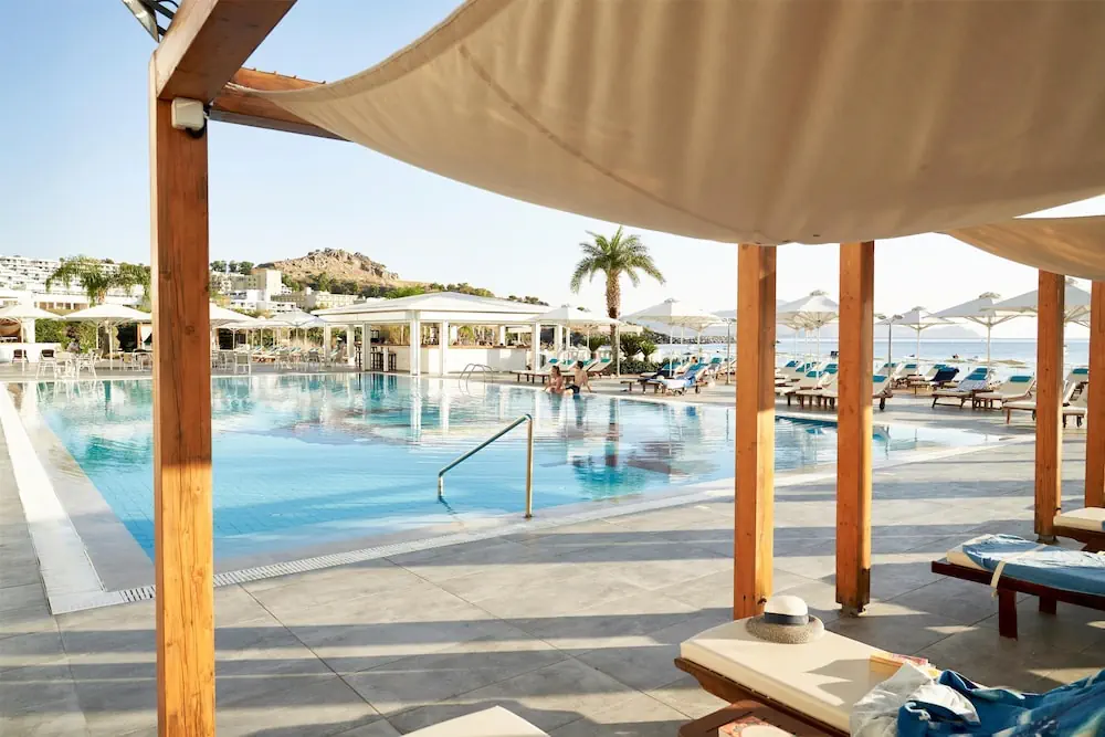 HOTEL: Lindos Bay Suites