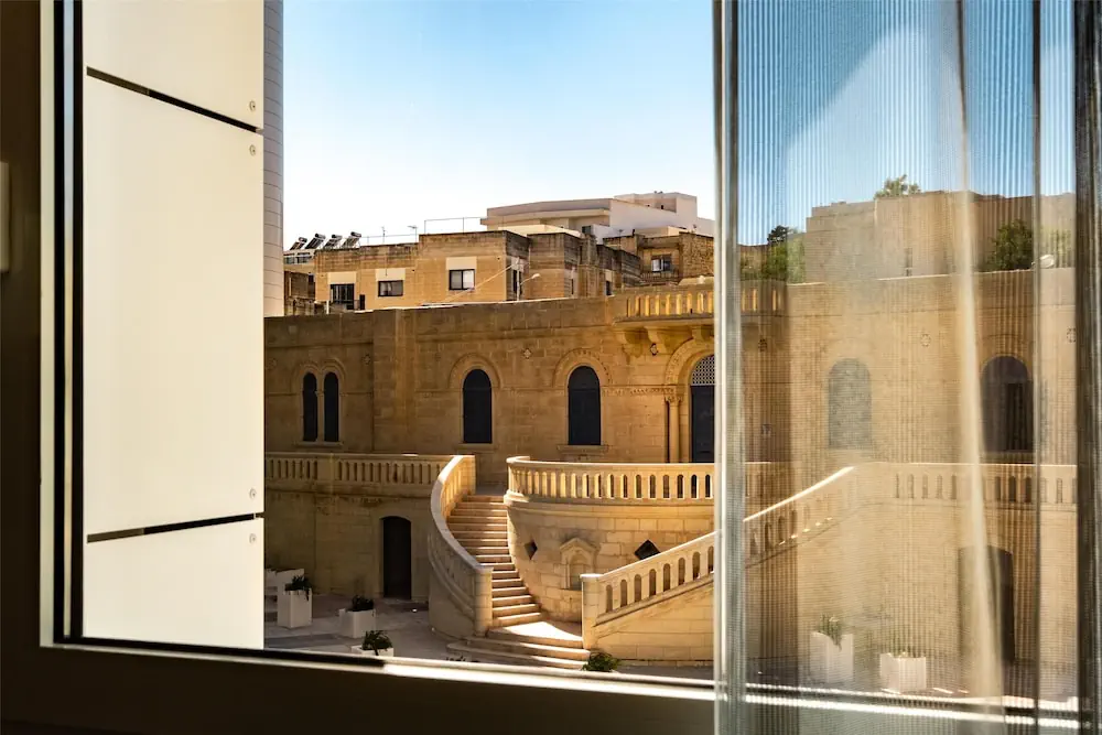 HOTEL: Hyatt Regency Malta