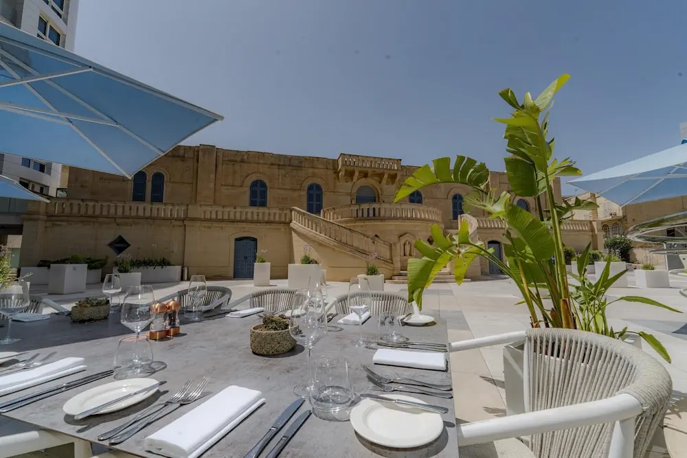 HOTEL: Hyatt Regency Malta