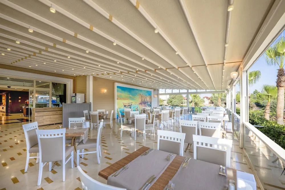HOTEL: L'Oceanica Beach Resort Hotel - All Inclusive