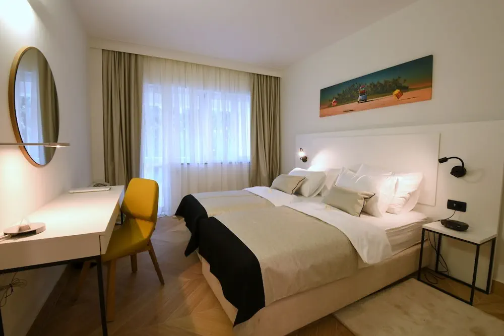 HOTEL: Aparthotel Milenij