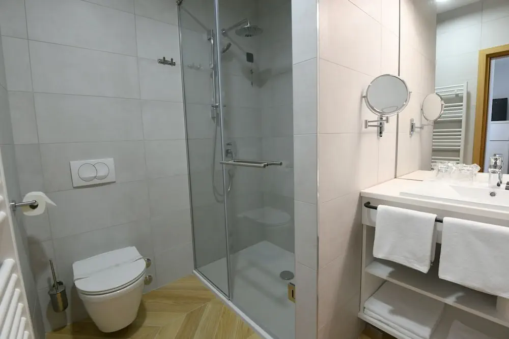 HOTEL: Aparthotel Milenij