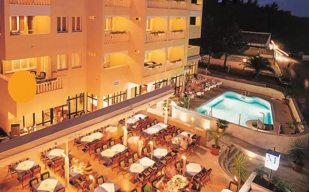 Aparthotel Milenij