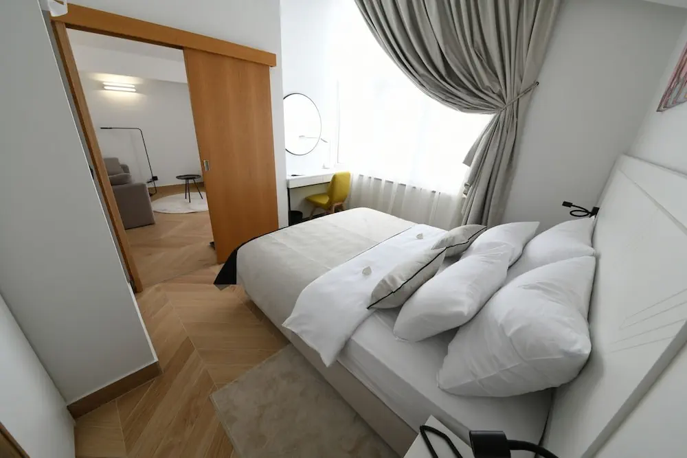 HOTEL: Aparthotel Milenij